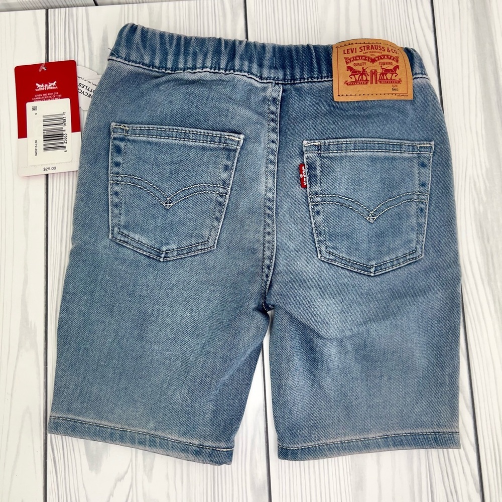 Levi's Boys' Stretch Skinny Taper Pull-On Fit Jean Shorts Light Blue - Picture 2 of 3